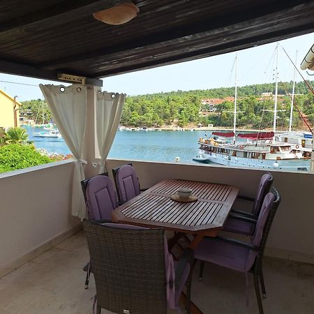 Two-Bedroom Apartment With Sea View,Big Terrase And Garden Stari Grad  Esterno foto