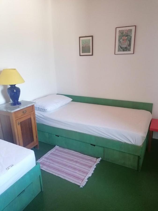 Two-Bedroom Apartment With Sea View,Big Terrase And Garden Stari Grad  Esterno foto