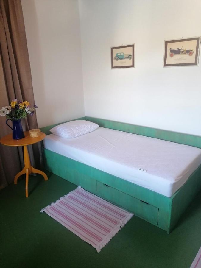 Two-Bedroom Apartment With Sea View,Big Terrase And Garden Stari Grad  Esterno foto