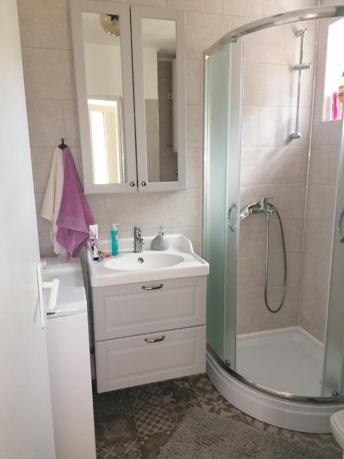 Two-Bedroom Apartment With Sea View,Big Terrase And Garden Stari Grad  Esterno foto