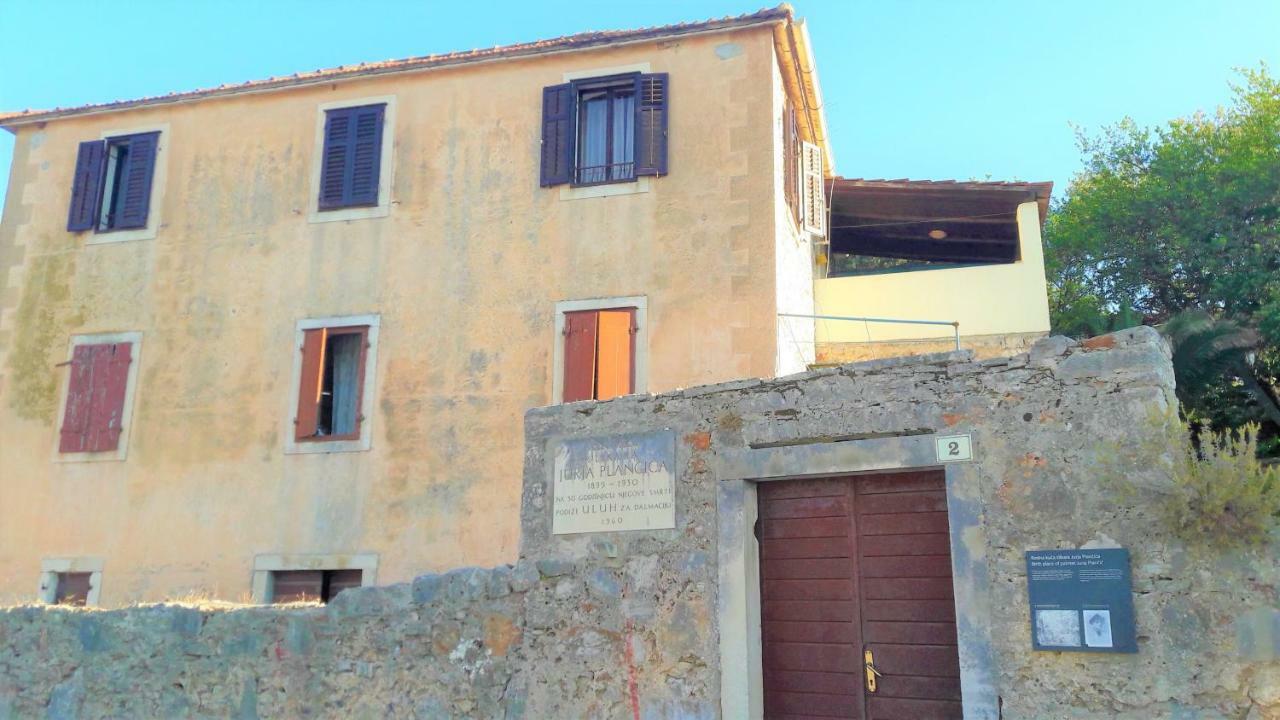 Two-Bedroom Apartment With Sea View,Big Terrase And Garden Stari Grad  Esterno foto